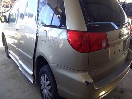 2008 TOYOTA SIENNA, GOLD, LE, 3.5L, AT, FWD,  Z25011